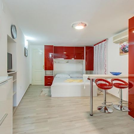 Apartments Leila 말리로시니 외부 사진
